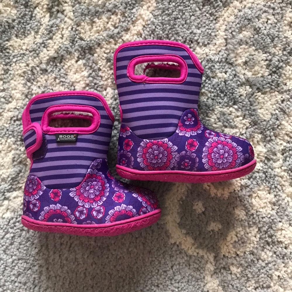 Baby Bogs Size 4